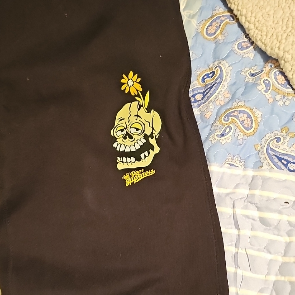 Black Blooming Skulls Sweatpants